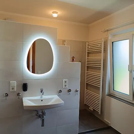 Zeitraum Bei Henne 아파트 비에스무르